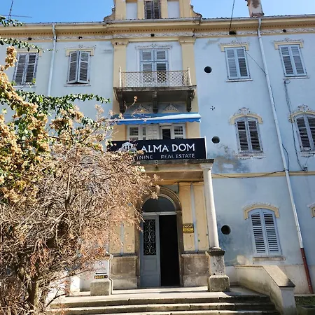Alma Apartman